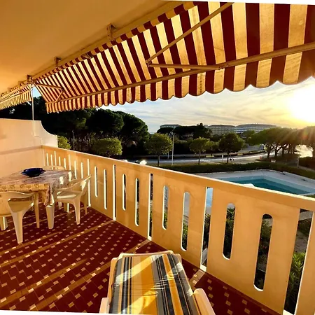 Homely Apartment With Poolview Terrace * Porto Santa Margherita di Caorle