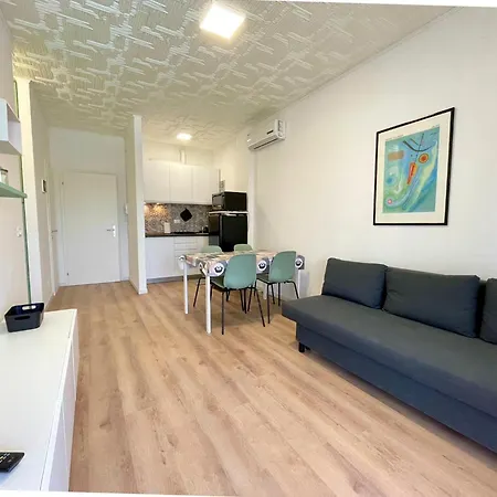 Appartamento Homely Apartment With Poolview Terrace *